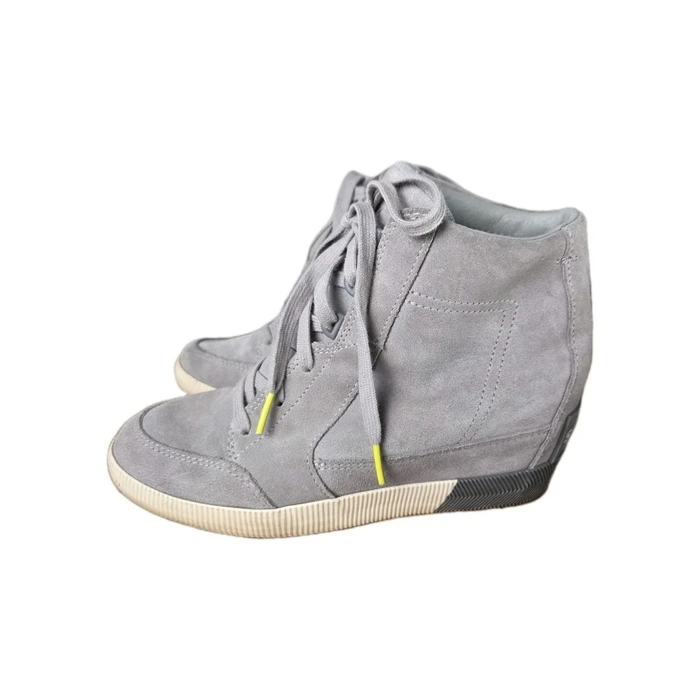 Sorel Women's 8.5 Boots‎ Hidden Wedge Suede Grey Waterproof Out N About